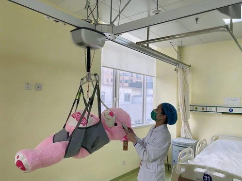 社區(qū)康復(fù)的科技新貌 百臺(tái)儀器、VR與天軌系統(tǒng)引領(lǐng)健康未來